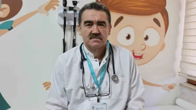 Uzm. Dr. Çoban: "Eller, akan bir suda sabun eşliğinde en az 20 saniye yıkanmalıdır"