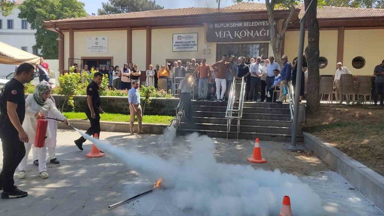 Malatya Büyükşehir’den ‘Afetlere Hazırlık’ eğitimi
