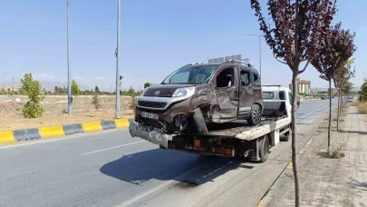 Ağrı’da kırmızı ışık ihlali kazaya yol açtı: 8 yaralı