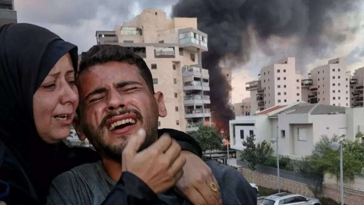 İsrail, Gazze'yi yakıp yıkıyor! İşgal başladı, 66 kişi saldırılarda hayatını kaybetti