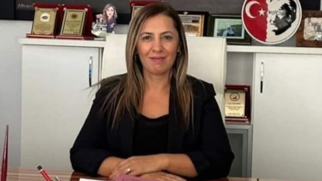 Kadın Meclisi’nden kız öğrencilere burs desteği