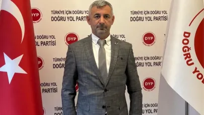 Ardahanlı siyasetçi Şimşek, CHP Genel Başkanı Özel’i memleketinde topa tuttu!