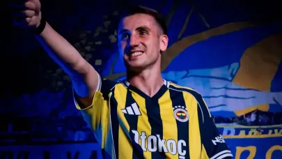 Fenerbahçe, Kerem Aktürkoğlu ile 4 yıllık sözleşme imzaladı