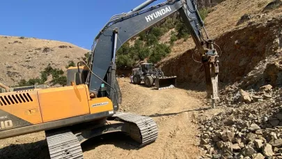 Şemdinli’de iki mezraya yeni yol yapılıyor