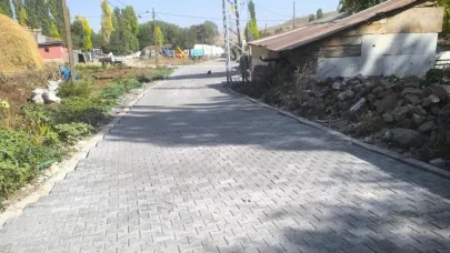 Kars’ta köy yolları yapımı kış öncesi tamamlanıyor