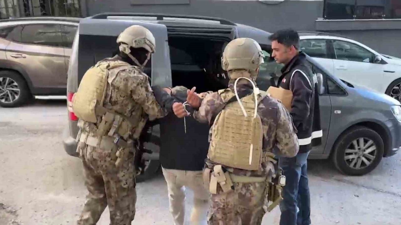 Erzurum’da polisten tefecilere şafak operasyonu: 3 tutuklama