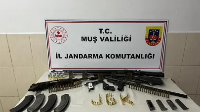Bulanık’ta çok sayıda silah ve mühimmat ele geçirildi