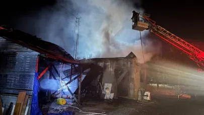 Erzincan’da müştemilat alevlere teslim oldu