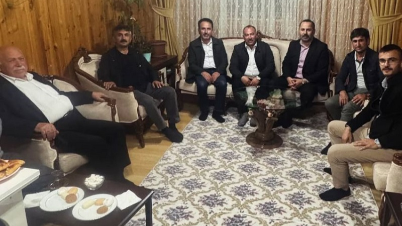 AK Parti İl Başkan Hakan Aydın, Gündoğdu ailesine geçmiş olsun ziyaretinde bulundu