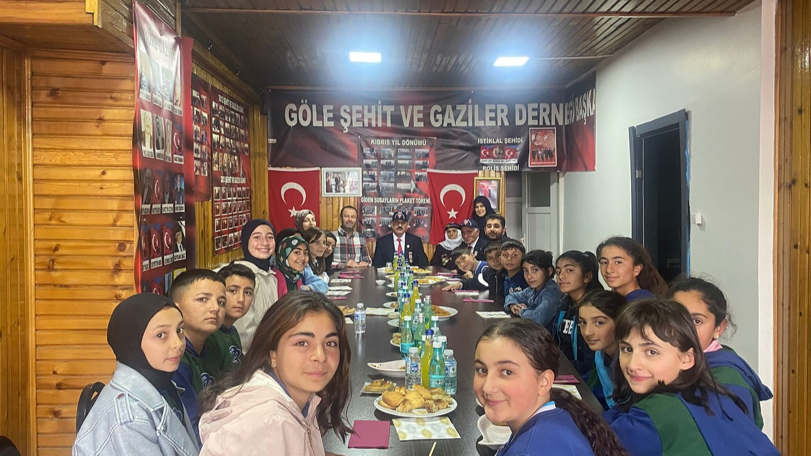 Öğrencilerden gazilere ziyaret