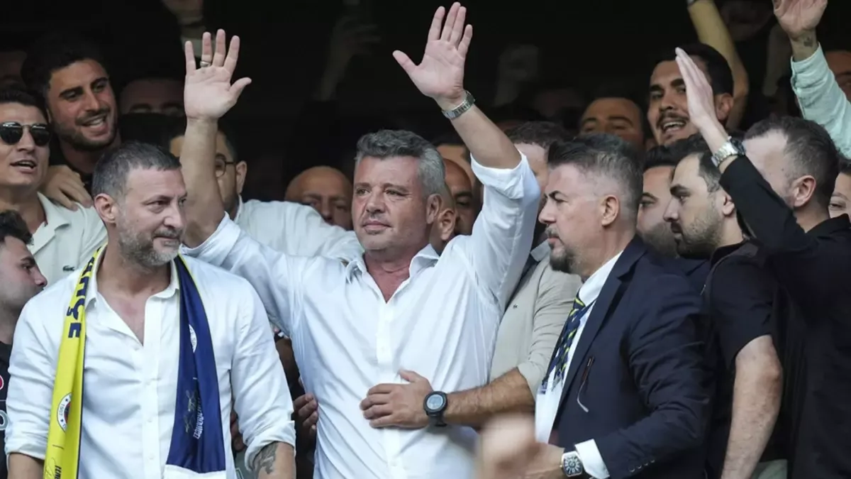 Fenerbahçe'nin yeni başkanı Sadettin Saran oldu