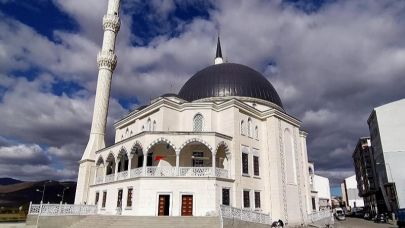 Diyanet illerdeki cami sayılarını açıkladı: Ardahan’ın listedeki yeri şaşırttı!