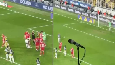 Fenerbahçe taraftarının çıldırdığı anlar! Futbolcular zor sakinleştirdi