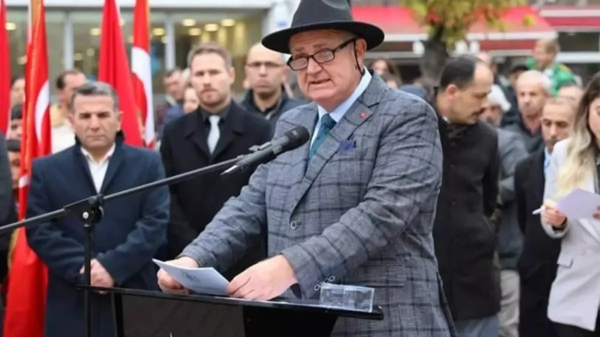 CHP'li belediye başkanı Tuncer Başoğlu partisinden istifa etti