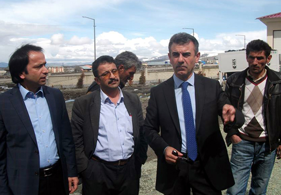 Göle'de Şantiye önünde emek eylemi
