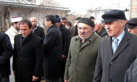 Posofta İdareciler Halkla beraber