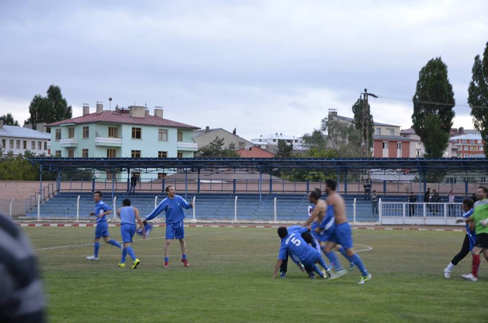 Temsilcimiz Gölespor galibiyet için sahaya çıkıyor!