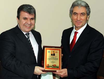 ARÜ, Bakü Üniversitesi ile İş Birliğine Gidiyor