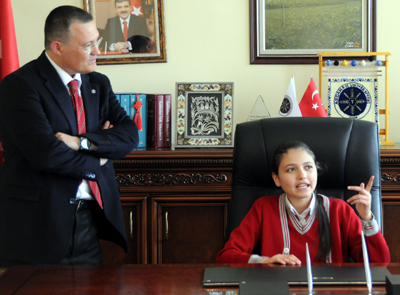 İlköğretim Öğrencileri, ARÜ&#8217;de Rektör oldu