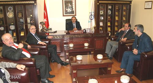 CHP'li Ensar Öğüt ETSO'yu ziyaret etti