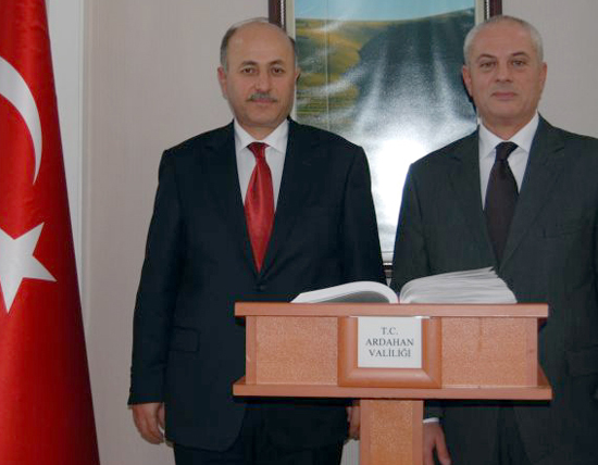 Başkonsolostan Vali ve Belediyeye tanışma ziyareti