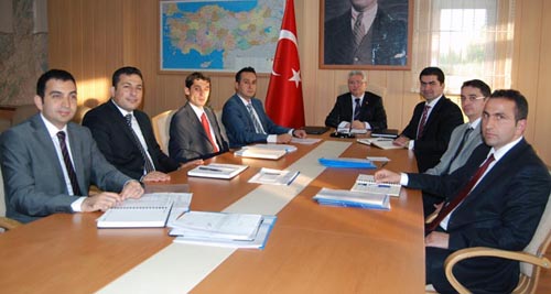 Vali, Yeni ekibiyle bir araya geldi