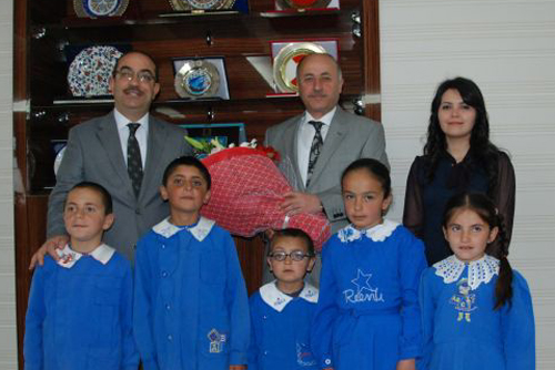 Vali Seyfettin Azizoğlu koltuğu devretti!