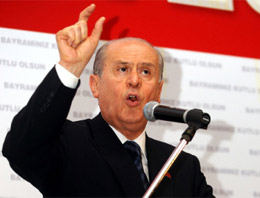 Devlet Bahçeli,Bülent Arınç'a yüklendi, İmralı ile ilgili hükümete çarpıcı sorular yöneltti