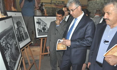 BYGM, Kars'ta eski resimleri sergiledi