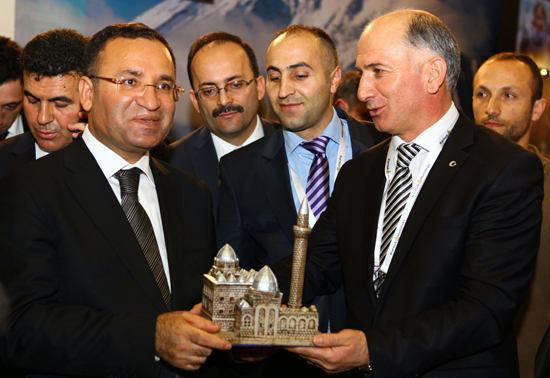 SERKA'ya Organizsayon ve İşbirliği" Ödülü