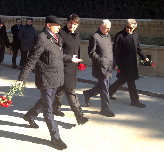 Korkmaz ve Çetinsaya  yurtdışında temsalarda