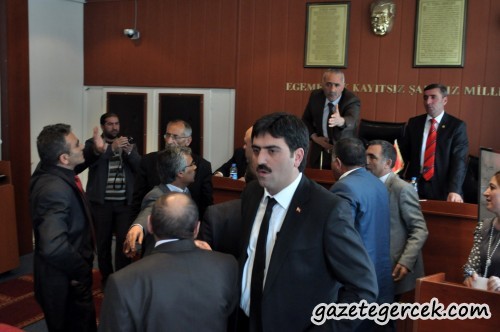 Ardahan Meclisi'inde Diktatörlük Dönemi Başladı'