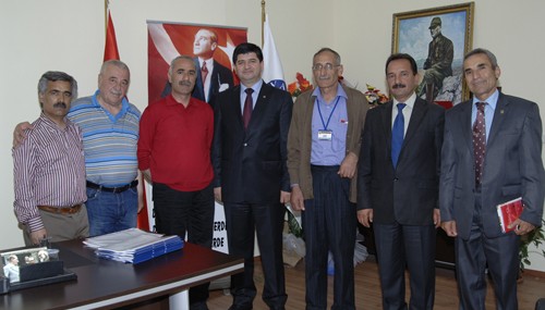 Ardahanlı Meclis Üyeleri Cavit Arı'yı Ziyaret Etti