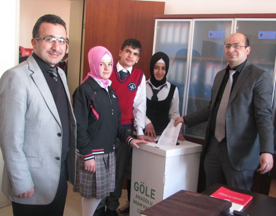 Göle İmam Hatip Lisesi Öğrencilerinden Örnek Davranış