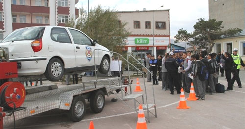Emniyet Kemeri Hayat Kurtarır