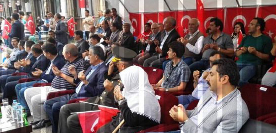 CHP, Ardahanda demokrasi mitingini terk etti