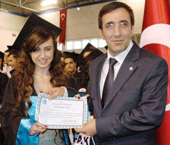 Ardahan, 20. Bakanını karşılamaya hazırlanırken,  Başbakan Kaya&#8217;ya kızdımı?