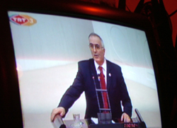 Öğüt; TBMM'de adeta yalvardı