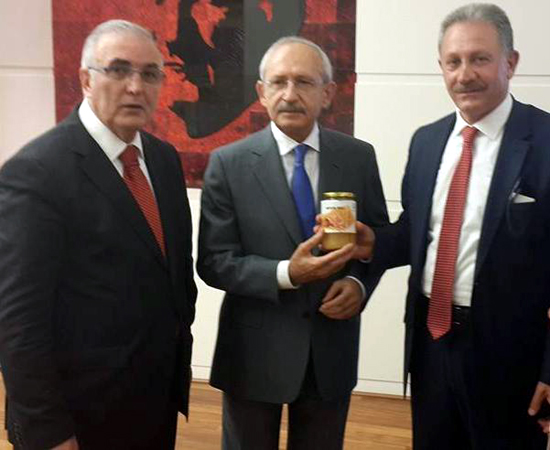 CHP'li Kılıçdaroğlu'na Bal, Bebek ve söz verdiler!