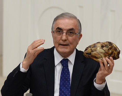 CHP'li Ensar Öğüt, yol için devrede