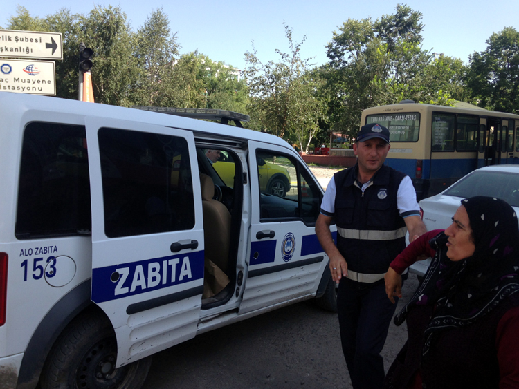 İşte Ardahanda Zabıta-Dilenci düellosu