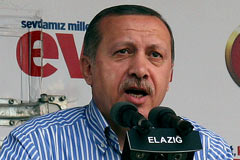 Erdoğan MHP'ye verdi veriştirdi