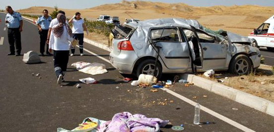 Erzincan'da Trafik Kazası: 5 Ölü, 2 Yaralı