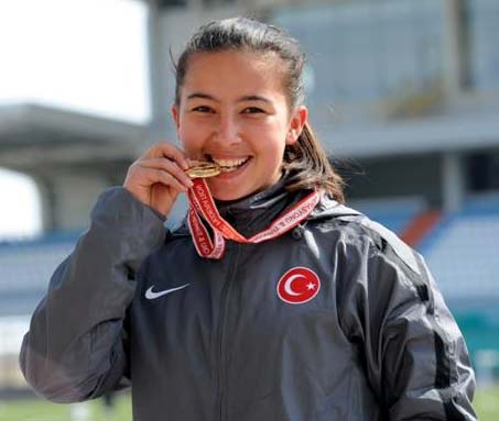 ARÜ'den Atletizmde Büyük Başarı
