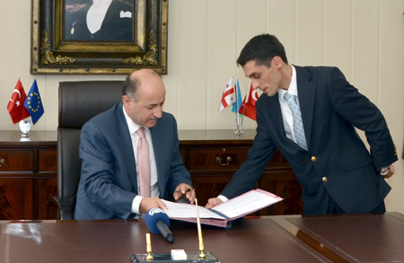 Vali Azizoğlu Ardahan'da Resmen Göreve Başladı