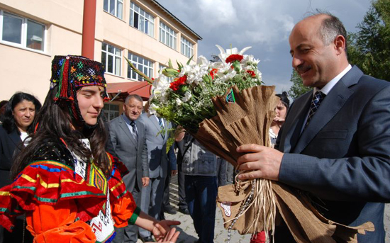 Durmak ve yürümek yasak, KOŞUN!