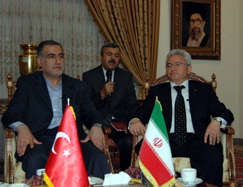 Ardahan Valisi Mustafa Tekmen İran'a gitti