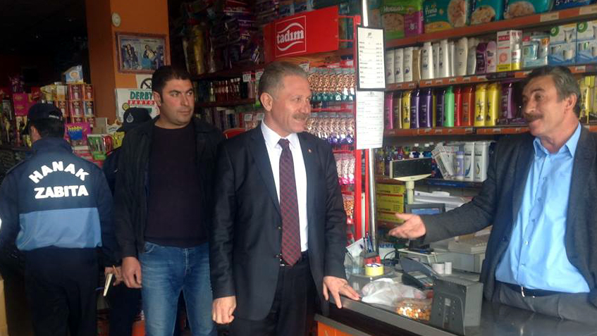 Hanak Belediye Başkanı Zabıtayla denetimde