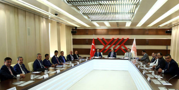 AK Parti milletvekillerinden YÖK'e ziyaret