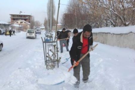 Ardahan'da Kapalı köy yolu kalmadı